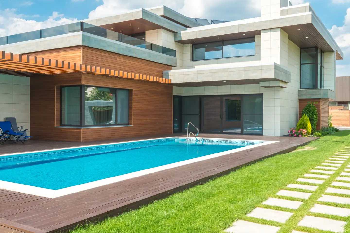 Swimming pool builders serving Wentworth, NSW